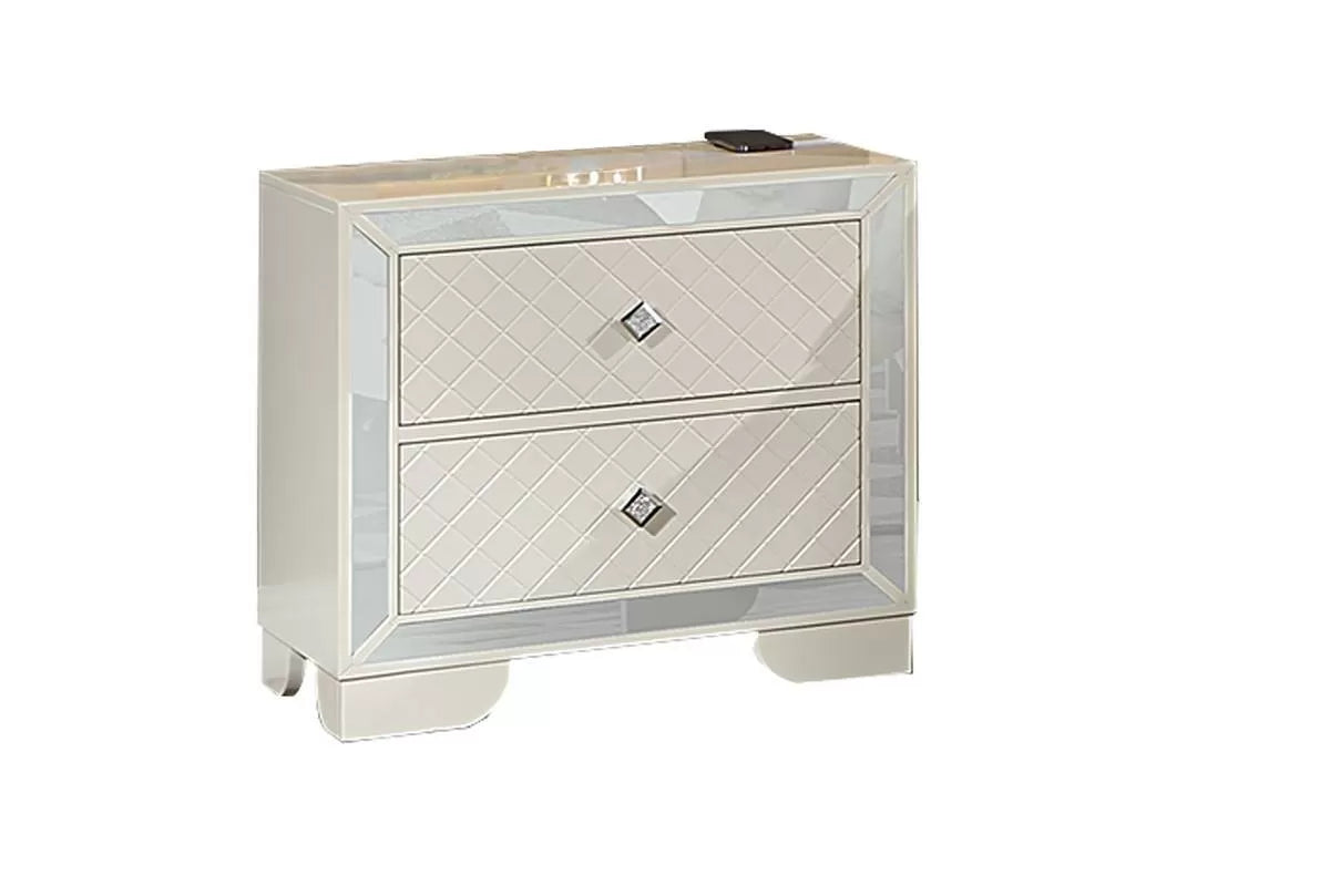 The Pearl Eastern King 5-Piece Bedroom Set